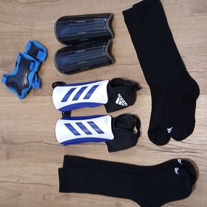 Soccer shin guards - kids small